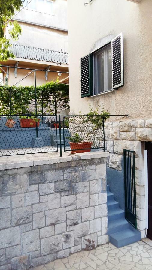 Studio Apartman Kacunic Split Buitenkant foto