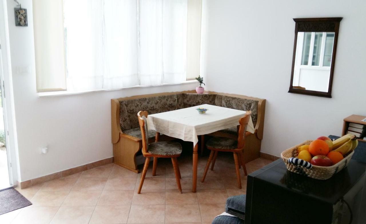 Studio Apartman Kacunic Split Buitenkant foto